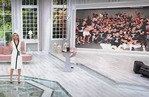 Beşiktaşlı futbolculardan Esra Erol'a büyük sürpriz