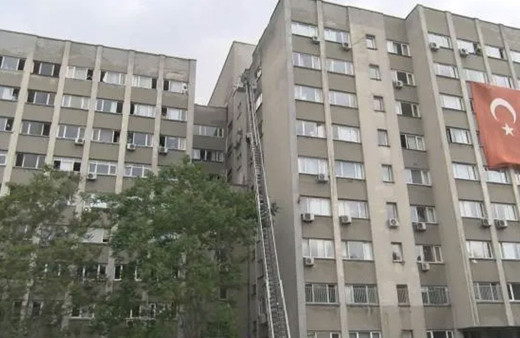 İstanbul Çapa Tıp Fakültesi'nde yangın paniği