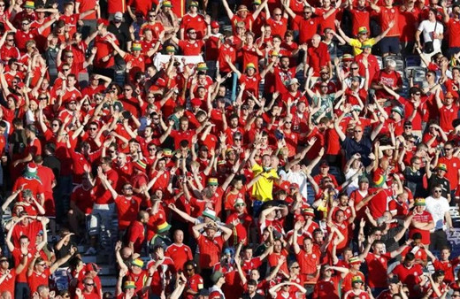 Birleşik Krallık'tan Galler taraftarına 'seyahat etmeyin' tavsiyesi