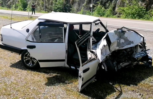 Karabük'te feci kaza! Tünelde araçlar çarpıştı: Ölü ve yaralılar var