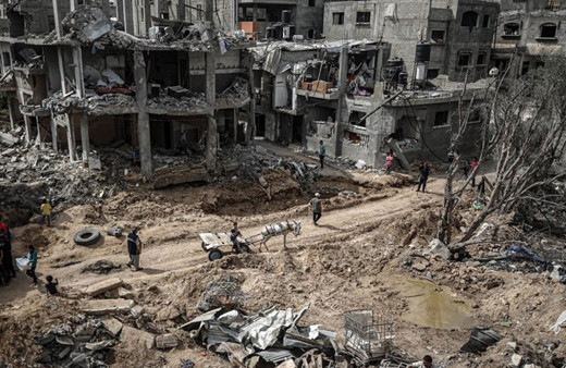 İsrail polisinden Mescid-i Aksa’daki cemaate bombalı saldırı