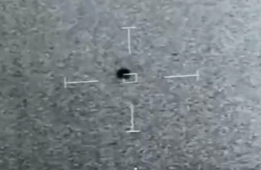 Pentagon elindeki UFO görüntülerinin incelendiğini açıkladı