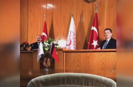 Bu çocuk kimin tetikçisi?