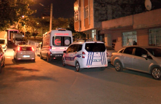 İstanbul'da kötü koku geliyordu eve girenler şok oldu: Kız kardeşler zor anlar yaşattı