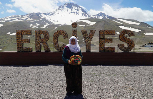 75 yaşındaki kadının Erciyes hayali gerçek oldu