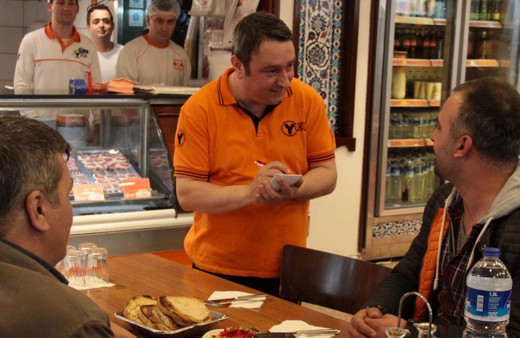 Köfteci Yusuf'un sahibi Yusuf Akkaş'a video izletmişler! Sedat Peker çökecekti denmişti