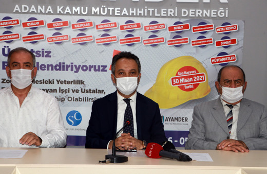 Adana'da müteahhitlerden demir ve beton üreticilerine tepki