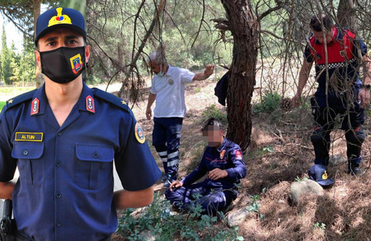 Manisa'da ağaca asılı vaziyetteydi! Son anda görüp kurtardı: Tek bir şey sordu