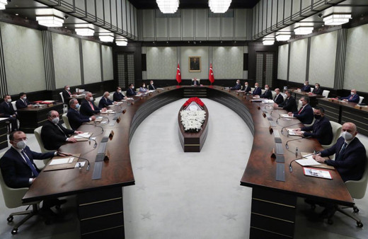 Sokağa çıkma yasağı ile kafe ve restoran yasağı 1 Haziran'da kalkıyor! Gözler kabinede...