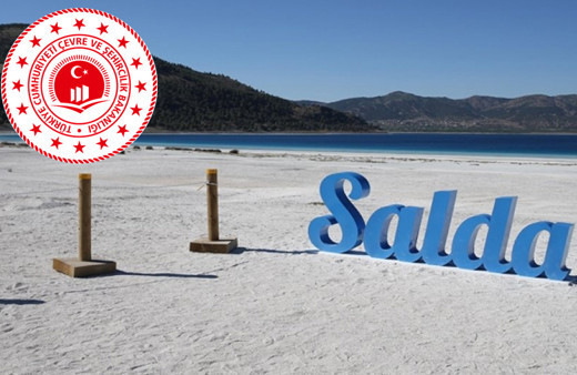 Salda Gölü'nün rengi değişti iddiasına Bakanlıktan videolu yanıt geldi