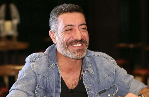 Hakan Altun'dan olay protesto! Telleri kesti