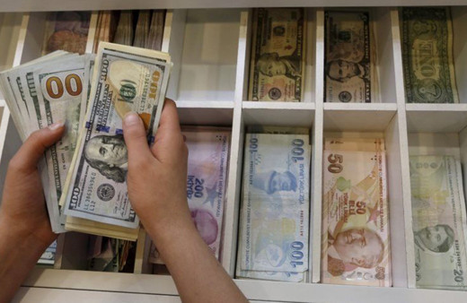 İslam Memiş, Tunç Şatıroğlu ve Mahfi Eğilmez'den dolar tahminleri