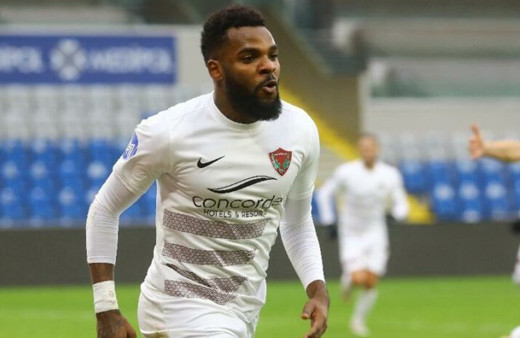 Galatasaray'da seçim hediyesi Boupendza! Hoca bizzat açıkladı