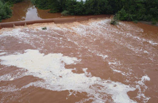 Bartın Irmağı'nı görenler korktu vatandaşlar durumu yetkililere bildirdi