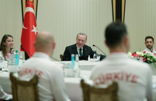 Erdoğan, Avrupa ve Dünya şampiyonalarında madalya alan cimnastikçileri kabul etti