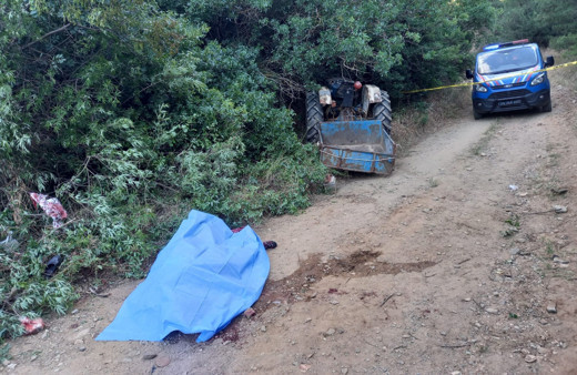 Birlikte gidiyorlardı! Manisa'da bir anlık dikkatsizlik aileyi ayırdı