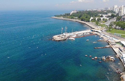 Caddebostan sahili müsilajdan temizlendi