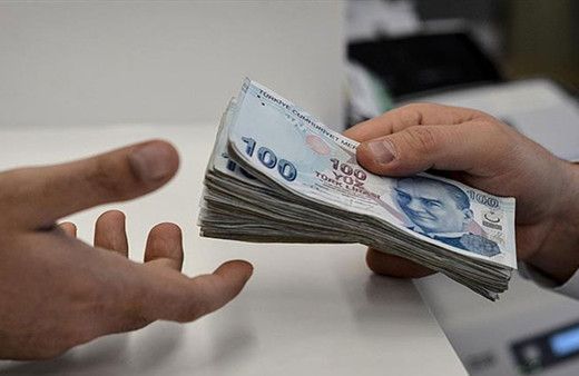 Bakanlık açıkladı! Emeklilerin Kurban Bayramı ikramiyeleri hesaplara yatmaya başladı