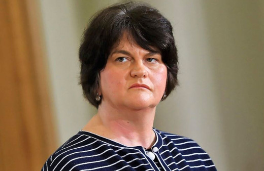 Kuzey İrlanda Başbakanı Foster istifa etti