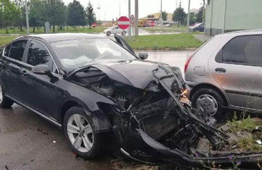 KSBÜ Rektörü Prof. Dr. Kavuncu, trafik kazasında yaralandı