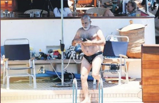 Sinan Çetin tekne olayı nedir çırılçıplak pozları sansüzsüz yayınlandı