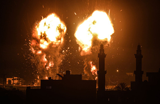 İsrail Gazze Şeridi'ne hava saldırıları düzenledi