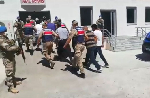 Diyarbakır’da PKK/KCK operasyonu: 8 kişi gözaltı