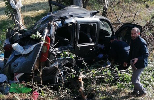 Çorum'da feci kaza! İki araç birbirine girdi çok sayıda yaralı var
