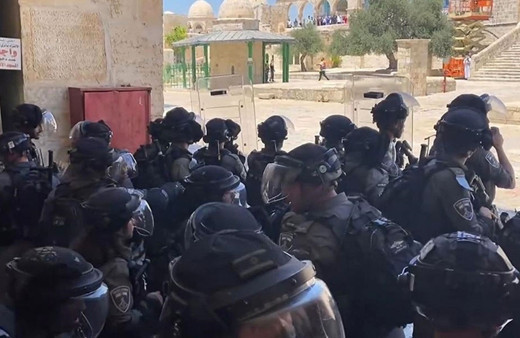 İsrail polisi Mescid-i Aksa’da Filistinlilere müdahale etti: 9 yaralı