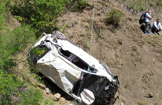 Giresun'da feci kaza! Araç 90 metrelik uçuruma yuvarlandı: Ölüler ve yaralılar var