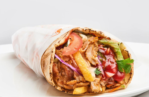 Tavuk dönerin içinden bağırsak, dana sucuktan domuz eti çıktı