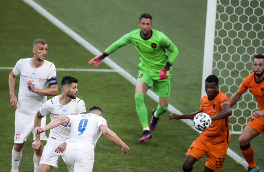 EURO 2020'de Hollanda'yı deviren Çekya çeyrek finale yükseldi