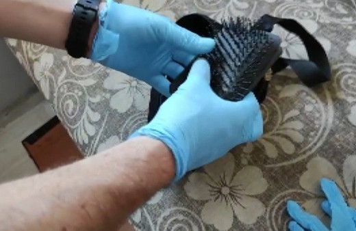 İzmir'de uyuşturucuyu öyle bir yere sakladı ki polisler bile şaştı kaldı