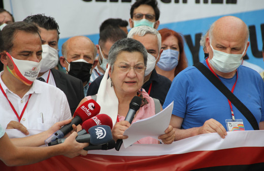 Türk Tabipler Birliği'nden aşılamayla ilgili 'toplum aldatılıyor' eleştirisi