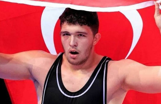 Milli güreşçi Muhammed Hamza Bakır Avrupa Şampiyonu