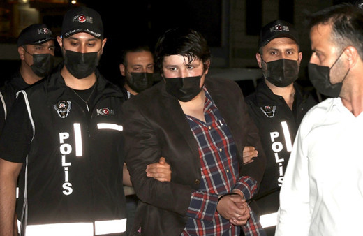 İşte Tosuncuk'un karargahı! Mehmet Aydın'ın paraları topladığı Bursa'daki dairesi ortaya çıktı