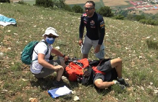 Tokat'ta yamaç paraşütü sırasında talihsiz kaza: Pilotun kolu kırıldı