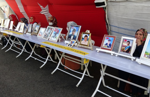 Diyarbakır ailelerinin bekleyişleri sürüyor