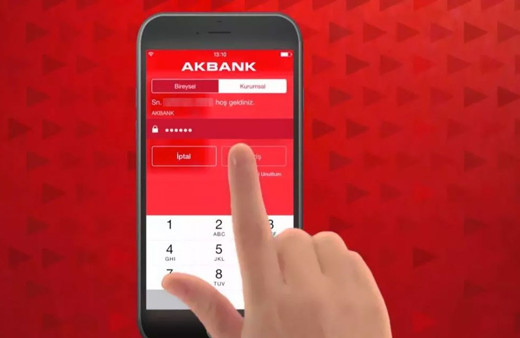 Akbank'taki 43 saatlik kesintinin detayları şaşırttı domino etikisi yarattı