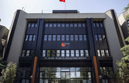 ÖSYM, sınav süreçlerinde "yapay zeka"ya geçiyor!