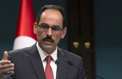 Sözcü İbrahim Kalın, kilise kapısındaki eğlenceye sert tepki gösterdi