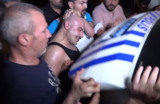 Bursa'da rehine krizi! Polislere ateş açtı