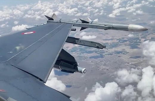 Uçak bombalarının etkinliği milli teknolojiyle artırıldı