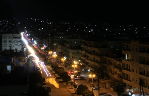 Afrin ilçe merkezi yıllar sonra elektriğe kavuştu