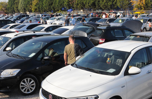 İkinci elde en çok talep 150 bin lira civarında satılan araçlara oldu