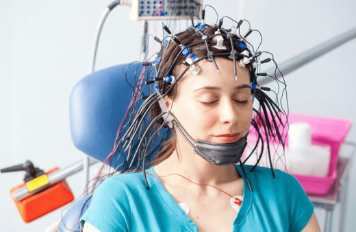 Felçli hastanın aklından geçenler bilgisayarla cümlelere döküldü