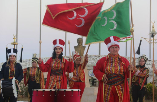 Mersin'de kadın mehteranlar 15 Temmuz'da 'Ölürüm Türkiyem' dedi
