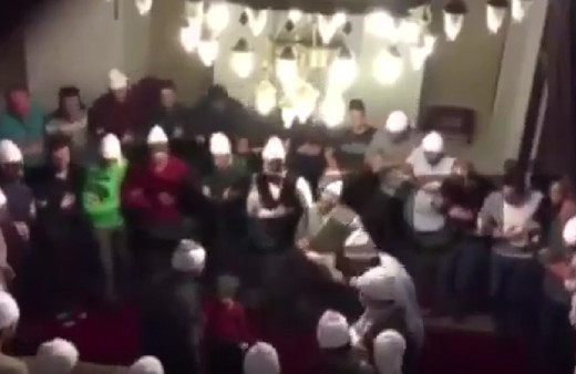 'Kurtlar Vadisi yeni sezon'a Necati Şaşmaz ve oğlunun zikir görüntüsü şoku!