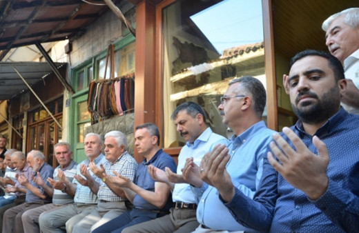 Çorum'da esnaflar Arife duası için buluştu