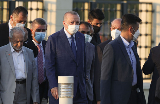 Cumhurbaşkanı Erdoğan Kurban Bayramı namazını KKTC'de kıldı! Kıbrıs Türkü diyoruz